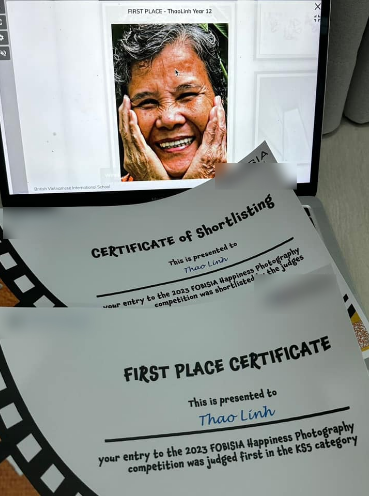 Sau khi khoe ảnh con Dạ Thảo còn tiết lộ tính cách đặc biệt của Lọ Lem. Cô chia sẻ: "Lọ Lem sống vô cùng tình cảm nhưng lại cương quyết lắm".