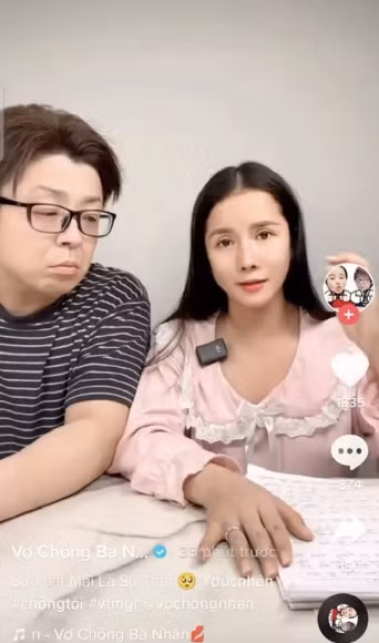 Cô còn lên clip chia sẻ mình và chồng sẽ quyết định chuyển sang điều trị với bác sĩ khác: "Bác sĩ từng khiến Nhân 2 lần thất vọng thì Nhân không thể đồng hành nữa. Lần trước Nhân đã hoan hỉ bỏ qua vì nghe đồn bác sĩ này mát tay, Nhân chỉ mong bác có thể giúp Nhân có 1 đứa con. Nhưng lần này Nhân thấy có lẽ tâm đức của bác không dành cho Nhân"