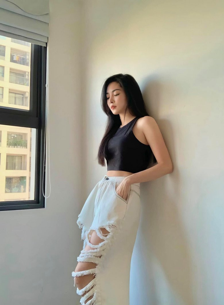 Nhờ gương mặt thay đổi, cô gái sinh năm 1992 cũng đổi đời từ đây.