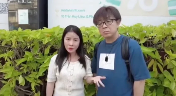 Từ sau vụ việc tố cáo bác sĩ, phần lớn cư dân mạng đều không đồng tình cách xử lý của Bà Nhân. Mọi người đều đồng tình với bác sĩ và cho rằng Bà Nhân không đúng, diễn sâu và đang cố tình đẩy drama lên cao.