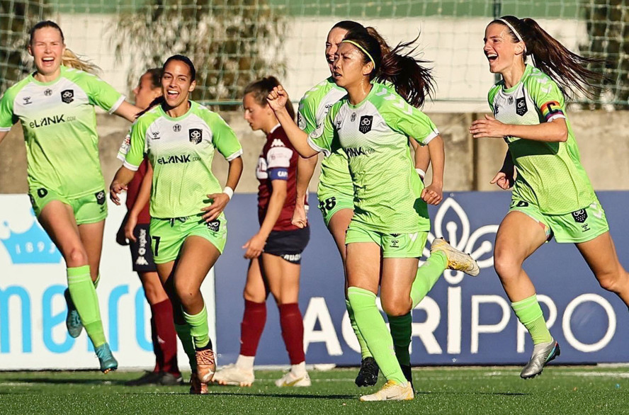 Năm 2022, Huỳnh Như giúp CLB TP HCM I giành cup giải nữ vô địch quốc gia và cup quốc gia.