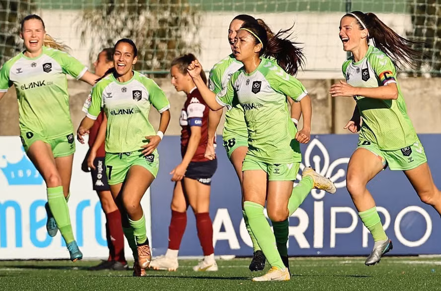 Năm 2022, Huỳnh Như giúp CLB TP HCM I giành cup giải nữ vô địch quốc gia và cup quốc gia.