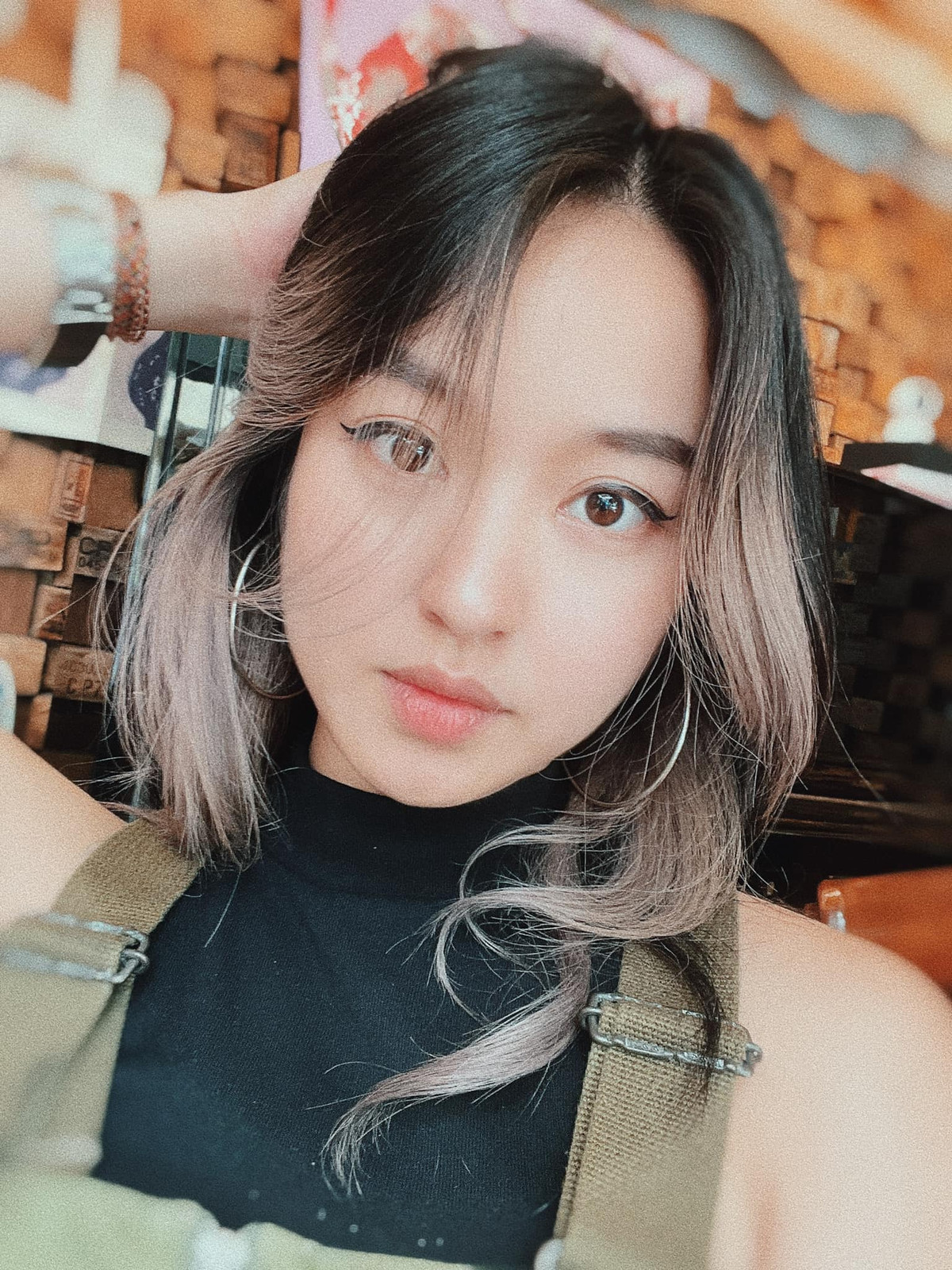 Hiện tại, Mi Vân đang tận hưởng cuộc sống yên bình cùng gia đình nhỏ, dù tránh xa showbiz nhưng tên tuổi của cô vẫn được chú ý.