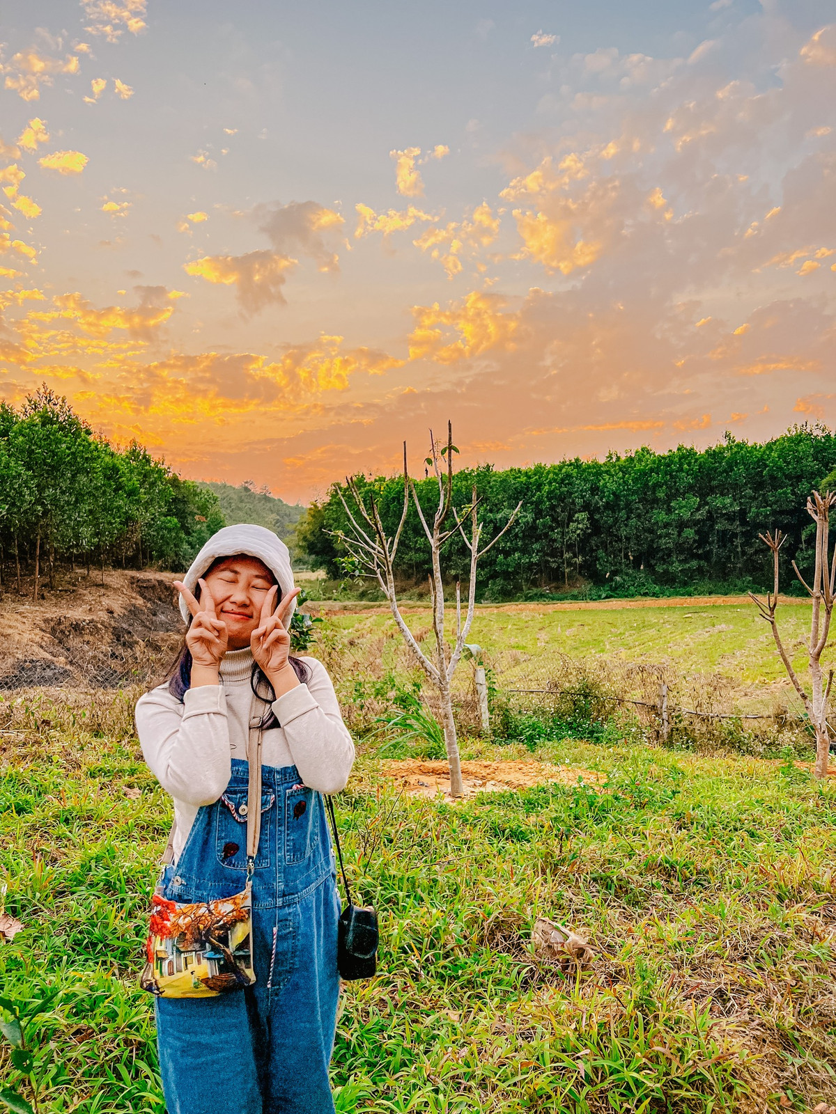 Thuỳ Trang cho biết, hai năm trước cô từng có quan điểm về tài chính là “phải kiếm thật nhiều tiền nhưng không tiêu, chỉ dành tiết kiệm cho yên tâm”. Cũng vì quan điểm này, cô làm cùng lúc 4-5 công việc khác nhau, làm việc liên tục không có thời gian nghỉ.