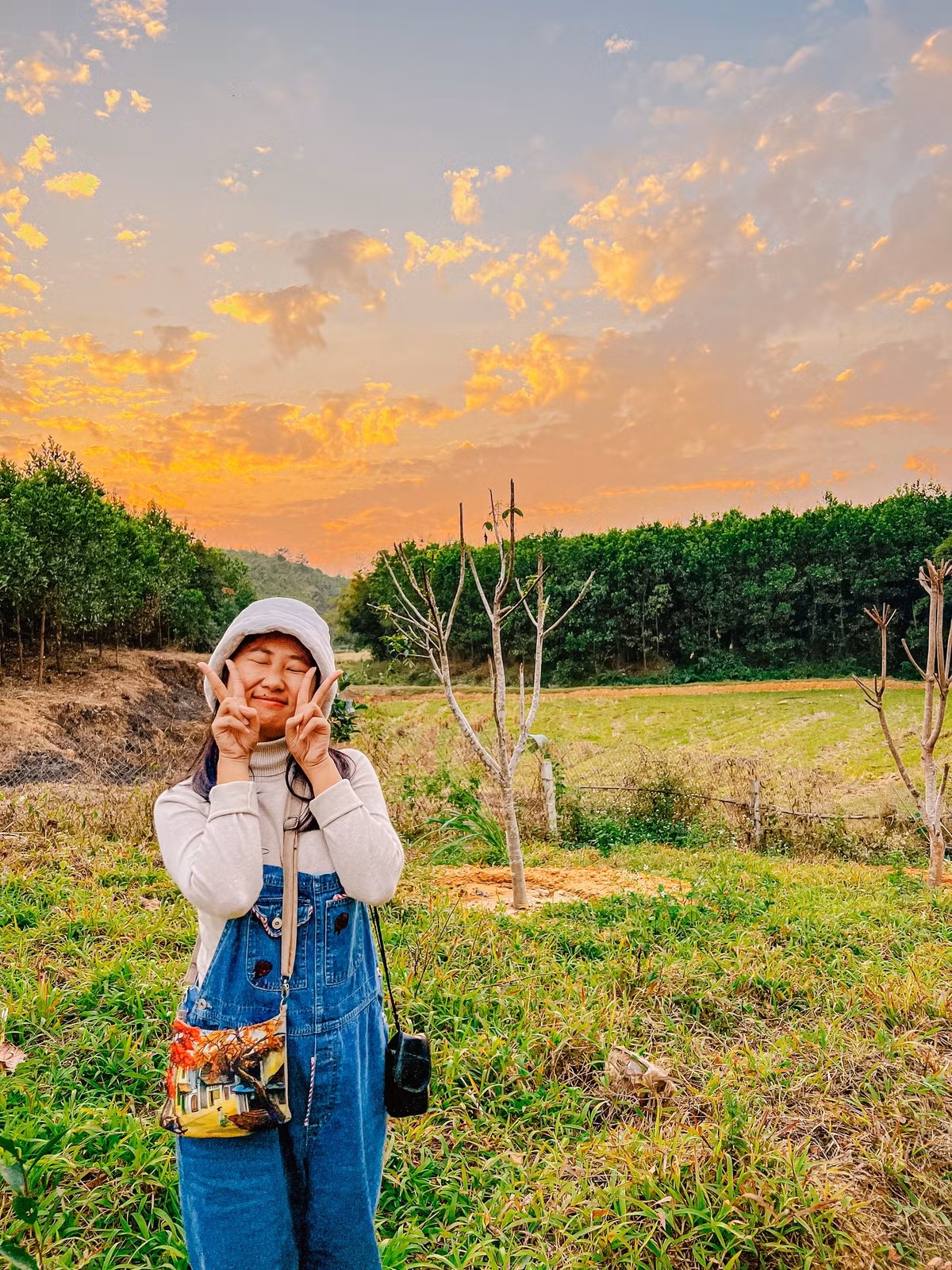 Thuỳ Trang cho biết, hai năm trước cô từng có quan điểm về tài chính là “phải kiếm thật nhiều tiền nhưng không tiêu, chỉ dành tiết kiệm cho yên tâm”. Cũng vì quan điểm này, cô làm cùng lúc 4-5 công việc khác nhau, làm việc liên tục không có thời gian nghỉ.