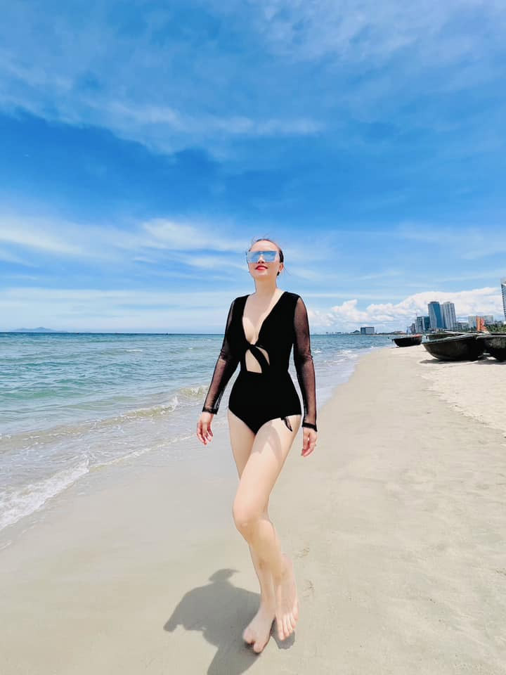 Sac voc hau “dao keo” cua dien vien Hoang Yen o tuoi U50