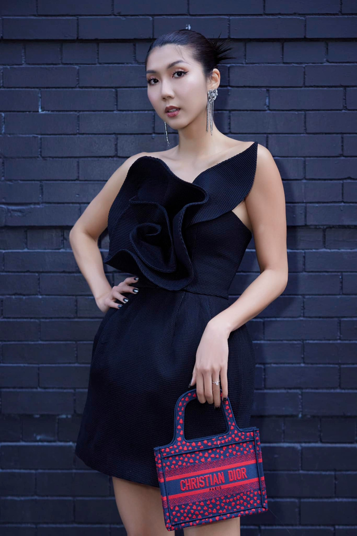 Sau 5 năm ly hôn với bác sĩ Richard Lê, Ngọc Quyên chăm chỉ kinh doanh và đã tậu được nhà ở Mỹ.