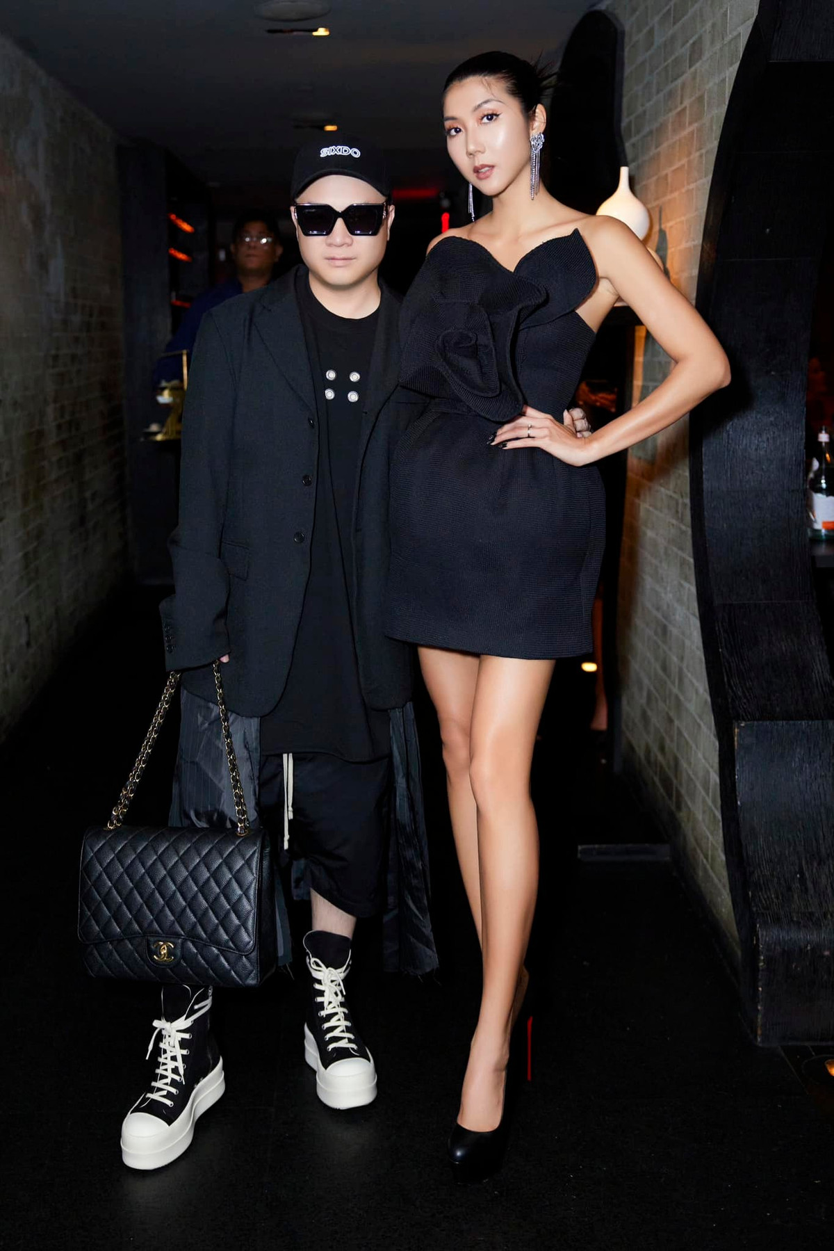 Trước đó, Ngọc Quyên cùng bạn trai Tây bay từ California sang New York để tham dự show thời trang của Đỗ Mạnh Cường.