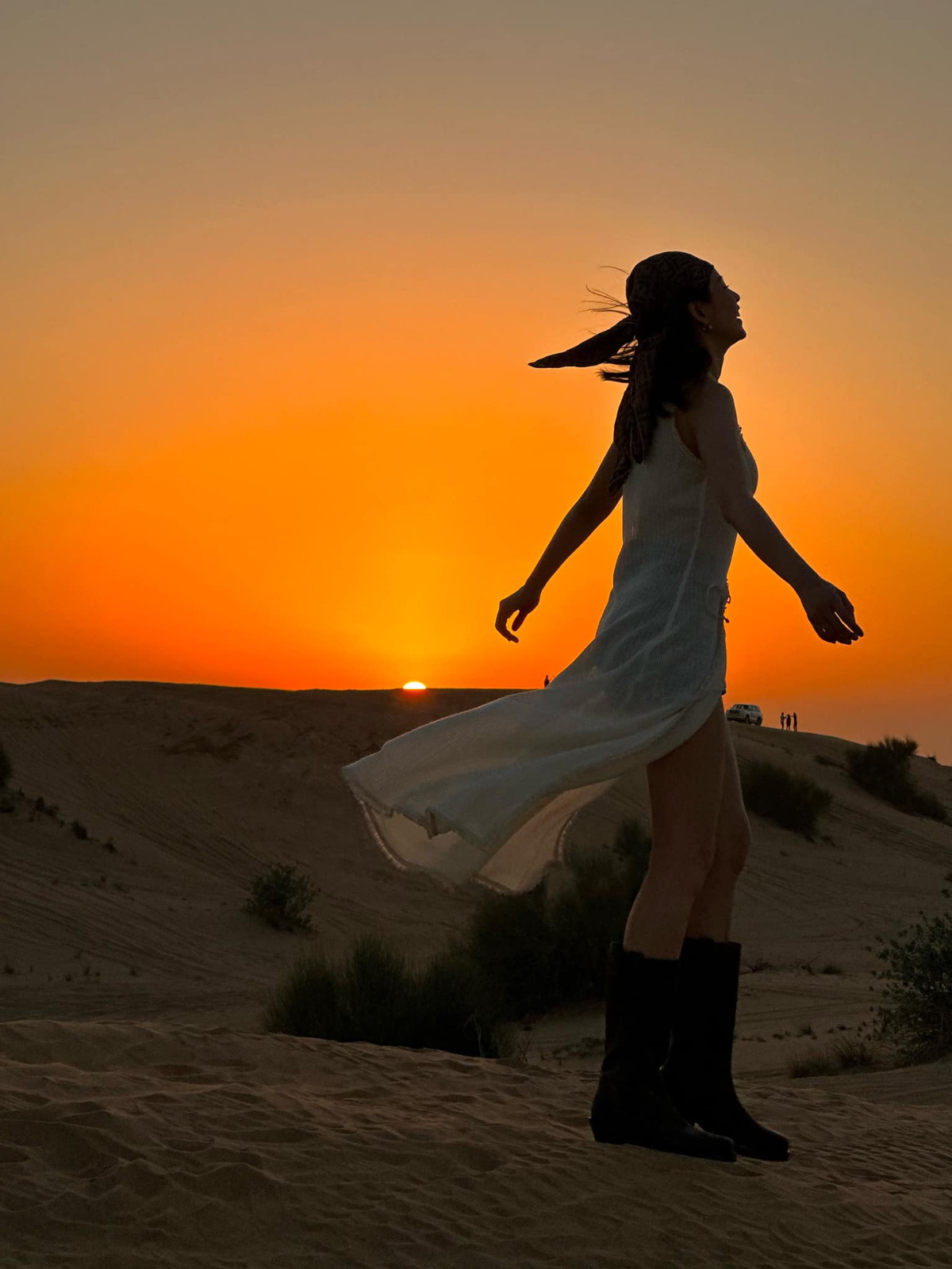 Cựu hot girl Hà thành khoe vẻ đẹp thần thái và rạng rỡ ở mọi khung hình.