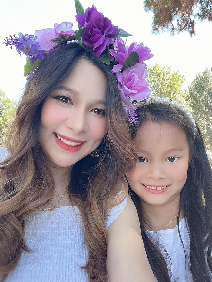 Dù sống ở Mỹ nhưng hàng ngày, Duy Uyên vẫn nói tiếng Việt với các con và dạy cho con những món ăn, phong tục của người Việt.