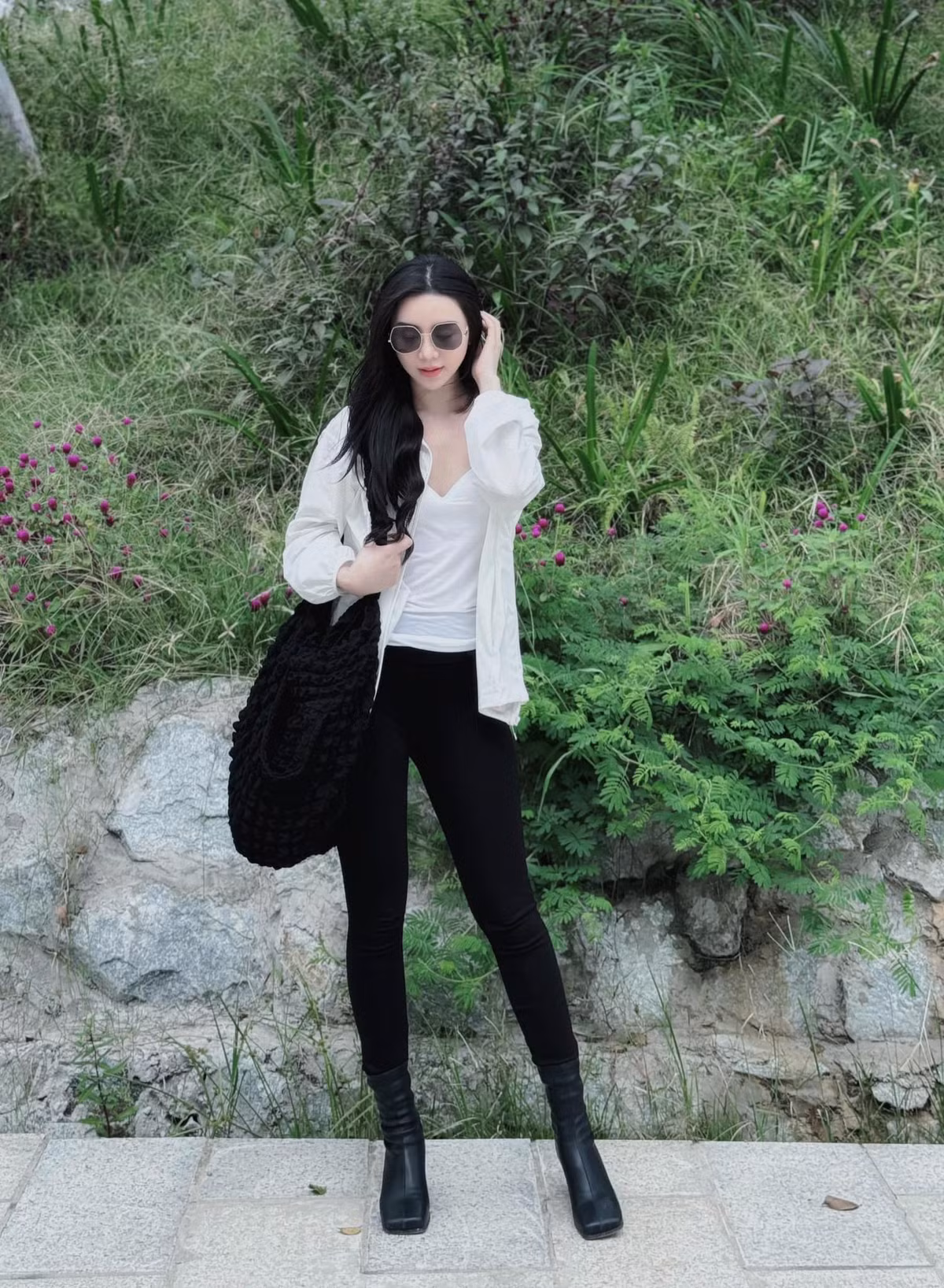 Được biết, thời gian qua, nữ diễn viên "Chúng ta của 8 năm sau" áp dụng chế độ ăn uống giảm cân kết hợp với tập luyện.