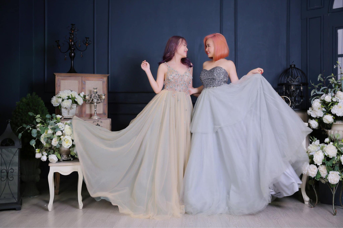 Cô con gái thứ hai Yến Minh giống chị gái khi thừa hưởng nhiều nét đẹp của mẹ.