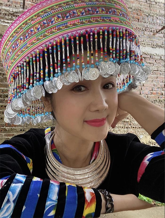 Nữ diễn viên "Hướng dương ngược nắng" cho biết, bí quyết trẻ lâu của cô là biết cân bằng mọi thứ trong cuộc sống, biết buông bỏ.