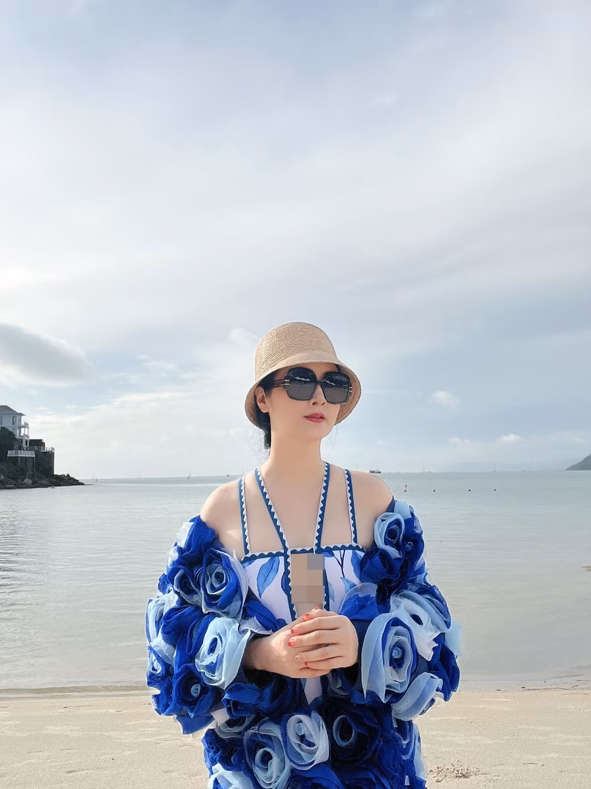 Mới đây, trên trang cá nhân của mình, Hoa hậu Giáng My khiến fan phải xuýt xoa với loạt ảnh đi biển đẹp hút mắt.