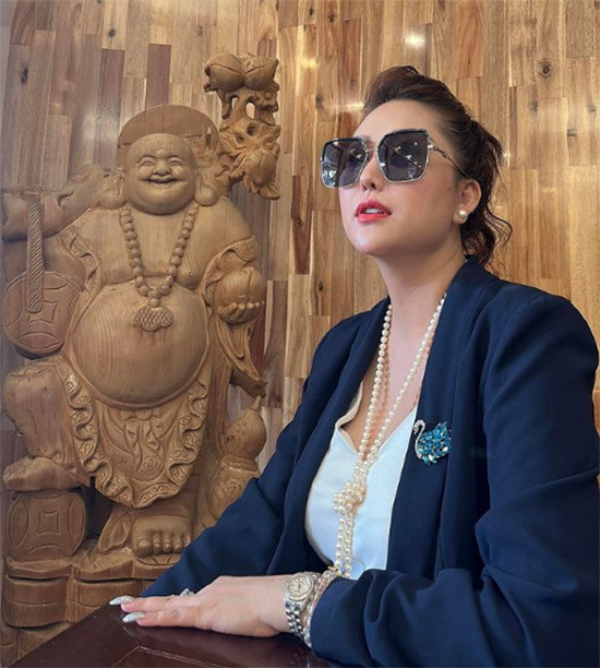 Sau khi ly hôn chồng trẻ Bảo Duy, hiện Phi Thanh Vân đang trong tình trạng độc thân và tập trung vào công việc kinh doanh mỹ phẩm.