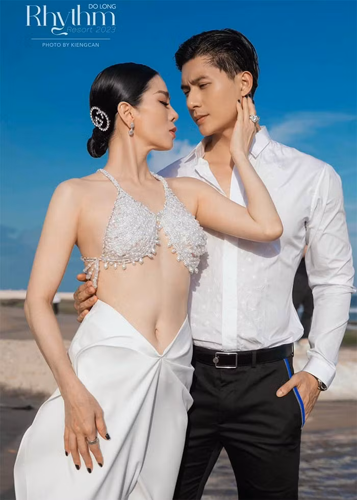 Vóc dáng, khuôn mặt của Lệ Quyên khi sánh đôi với người yêu kém 12 tuổi không hề khiến mọi người thấy có sự chênh lệch tuổi tác.