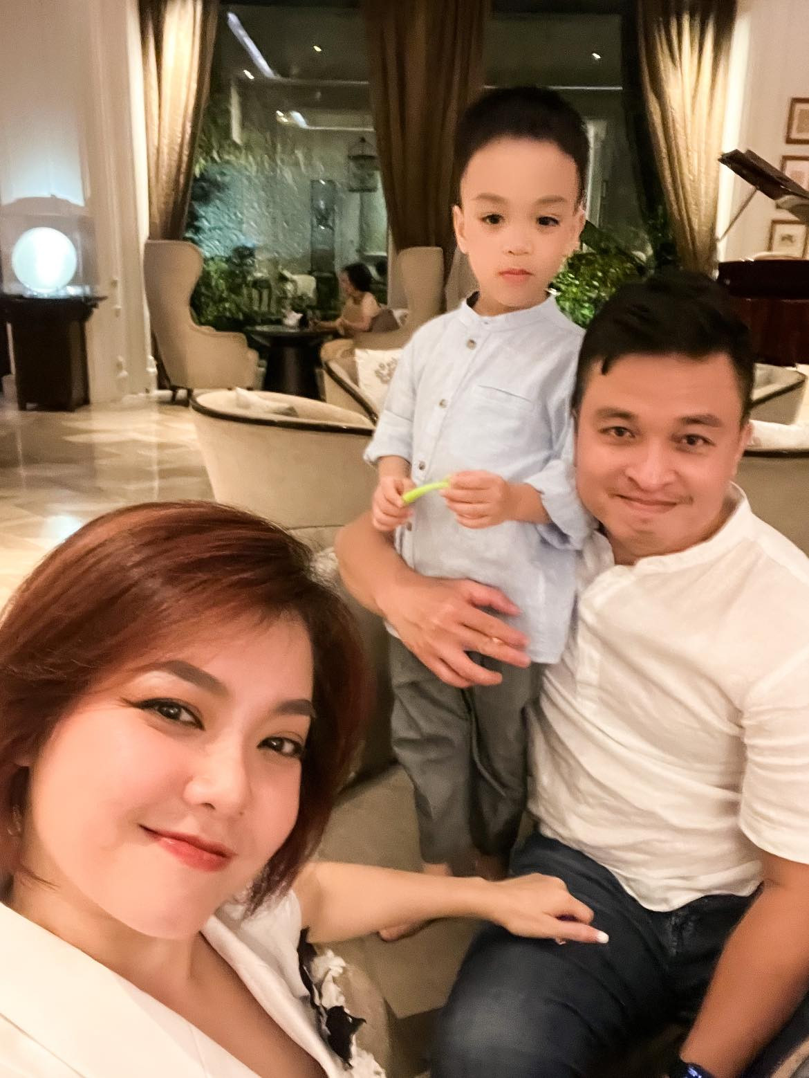 "Chị đẹp" Thanh Ngọc và ông xã đã kết hôn năm 2011. 2 năm sau đó, vợ chồng cô lên kế hoạch sinh con. Tuy nhiên, nữ ca sĩ được chẩn đoán buồng trứng dự trữ của cô quá ít nên khả năng thụ thai bị hạn chế.