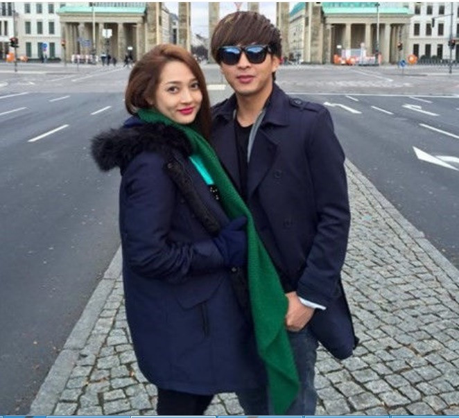 Năm 2017, Bảo Anh và Hồ Quang Hiếu chia tay sau 2 năm hẹn hò. Sau 6 năm "đường ai nấy đi", Hồ Quang Hiếu công khai có gạn gái mới trong khi chuyện tình cảm của Bảo Anh vẫn còn là điều bí ẩn.