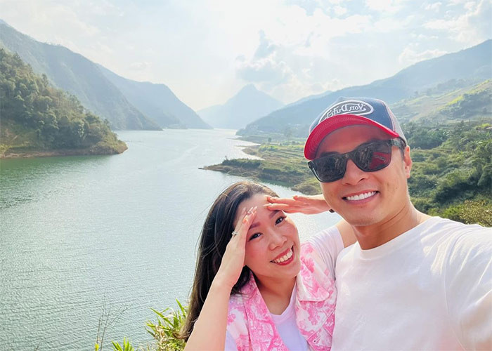 Đầu tháng 7/2022, nam diễn viên Hồng Đăng và nhạc sĩ Hồ Hoài Anh dính lùm xùm tại Tây Ban Nha. Sau 2 tháng im hơi lặng tiếng, diễn viên Hồng Đăng đã tái xuất mạng xã hội. Anh chăm chỉ đăng ảnh cùng vợ con và các hoạt động cá nhân.