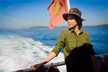 "Tiếp đến Hân biết ơn những khó khăn và nghịch cảnh vì nó đã rèn luyện cho Hân nhiều bài học và tạo ra một Ngọc Hân của ngày hôm nay".