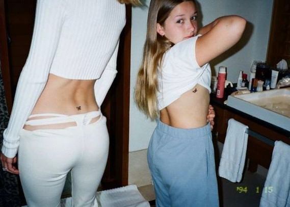 Con gai 12 tuoi cua Beck-Vic khoe hinh xam