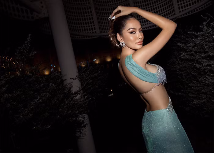 Hoàng Phương cũng là gương mặt người mẫu quen thuộc trong các show thời trang danh tiếng trong nước.