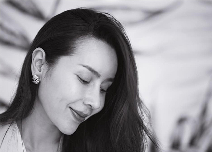 Năm 2016, giọng ca "Mất anh em tìm lại thấy chính mình" thừa nhận phẫu thuật thẩm mỹ để gương mặt hoàn hảo hơn.