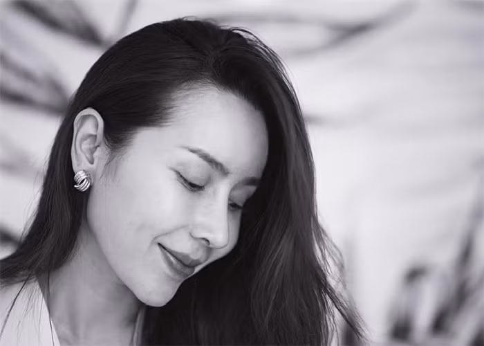 Năm 2016, giọng ca "Mất anh em tìm lại thấy chính mình" thừa nhận phẫu thuật thẩm mỹ để gương mặt hoàn hảo hơn.