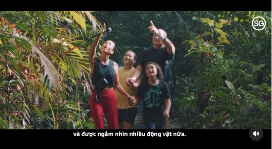 Trong video chia sẻ về cuộc sống ở trời Tây, Bằng Lăng chia sẻ, gia đình là quan trọng nhất nên cô dành phần lớn thời gian để chăm sóc gia đình. Do ông xã thường xuyên đi công tác nên ở nhà chỉ có 3 mẹ con. Vì vậy, gia đình Bằng Lăng dành những buổi cuối tuần để cùng tham gia các hoạt động gắn kết gia đình, rèn luyện sức khỏe.