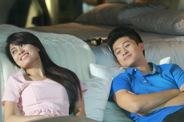 Sau "Nhật ký Vàng Anh", Hoàng Thùy Linh thử sức ở lĩnh vực phim điện ảnh khi đóng phim "Thần tượng" năm 2013.