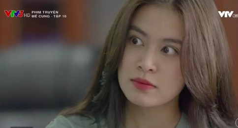 Năm 2019, Hoàng Thùy Linh trở lại màn ảnh nhỏ sau 12 năm với vai Lam Anh - một nhà báo từng học nước ngoài về và là bạn gái của cảnh sát hình sự Khánh (Hồng Đăng) trong phim "Mê Cung".