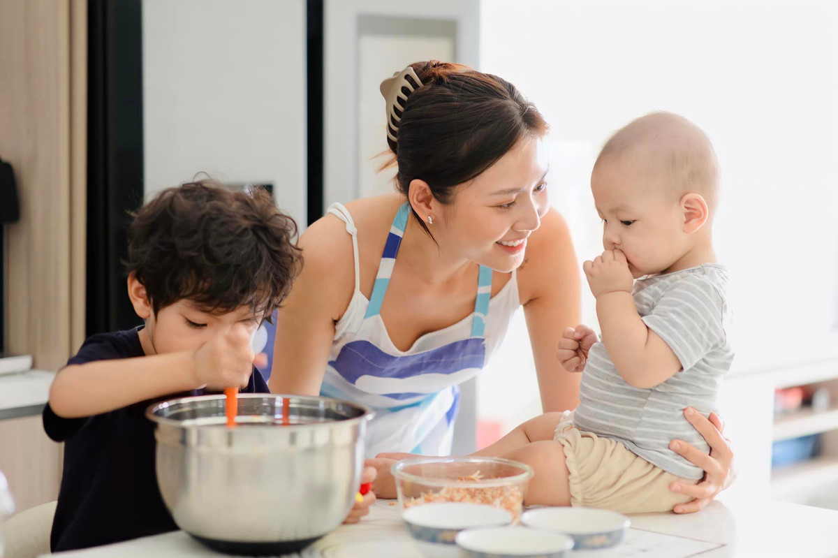 Sau quãng thời gian làm mẹ "bỉm sữa", Á quân The Face 2016 bày tỏ: "Trở lại với các chương trình sau một thời gian dài, Thanh đến với The New Mentor với mong muốn một lần nữa khẳng định lại vị trí và chỗ đứng trong nghề. Biết đâu The New Mentor sẽ giúp Thanh trở lại ánh hào quang và đặc biệt là được sự giúp đỡ của 3 Super Mentors hot nhất hiện nay. Thanh mong mình sẽ nhận được sự ủng hộ từ khán giả".