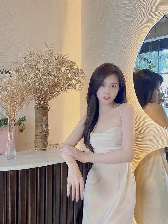 Sau ồn ào tình cảm với nam ca sĩ Jack vào năm 2021, Thiên An hạn chế nhắc đến tình cũ mà tập trung phát triển công việc làm người mẫu, đóng phim.