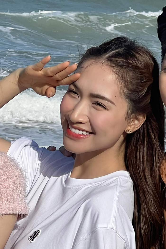 "Hòa và anh Hải chưa đăng ký kết hôn, chưa cưới nên không phải ra tòa giải quyết vấn đề gì cả. Hòa cũng không đòi hỏi và không nhận bất cứ thứ gì sau chia tay", nữ ca sĩ chia sẻ.