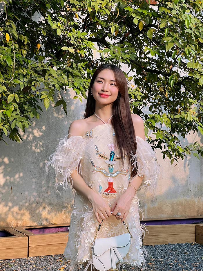 Hiện tại Hòa Minzy vẫn độc thân. Bản thân nữ ca sĩ chưa muốn tiến tới một mối quan hệ mới vì cô muốn tập trung lo cho con trai nhỏ.