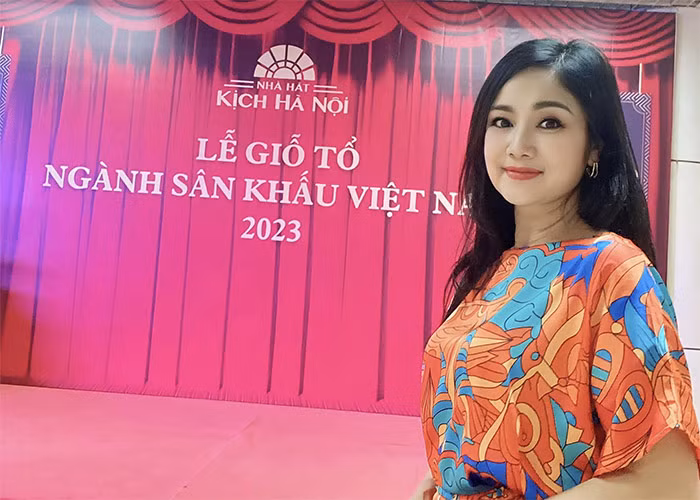 Nữ diễn viên "Hướng dương ngược nắng" cho biết, bí quyết trẻ lâu của cô là biết cân bằng mọi thứ trong cuộc sống, biết buông bỏ.