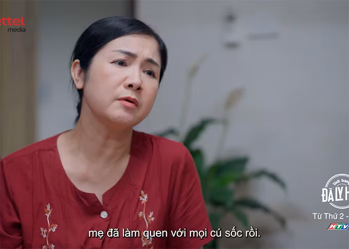 Vai diễn mới nhất của NSND Thu Hà là vai bà Ngọc - bà chủ một quán cơm tấm, mẹ của 4 đứa con đã lớn trong phim "Tình trạng đã ly hôn".