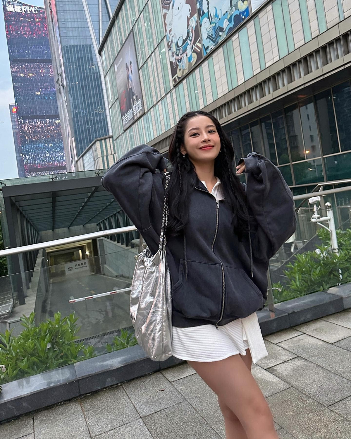 Hot girl người Việt tham gia show "Tỷ tỷ đạp gió rẽ sóng" khiến fan trầm trồ trước nhan sắc "không phải dạng vừa".