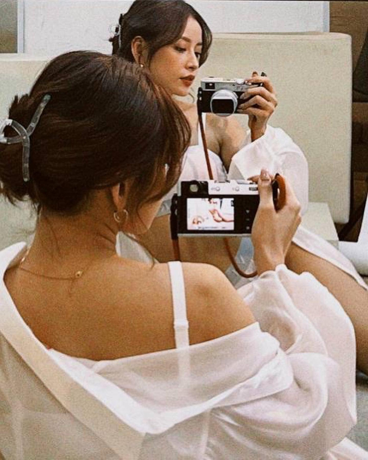 Theo nguồn tin từ trang 163.com, Chi Pu sẽ biểu diễn ca khúc Moonlight Sunrise (TWICE) cùng đội với Ella Trần Gia Hoa, Trương Gia Nghê, Triệu Lệ Na, Ngô Thiến, Maria, Cung Lâm Na.