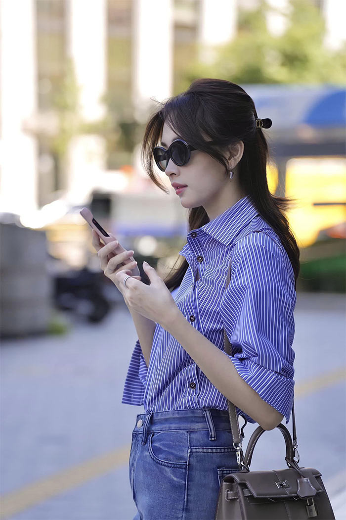 Nhìn vóc dáng và vẻ ngoài của Thu Thảo, không ai nghĩ cô đã là mẹ của hai nhóc tì.