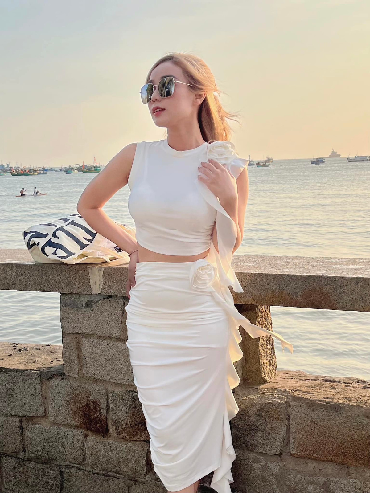 Vợ cũ Hoài Lâm còn chia sẻ vui: "Hồi nhỏ có ước mơ làm người mẫu, lớn lên cao 1m55".