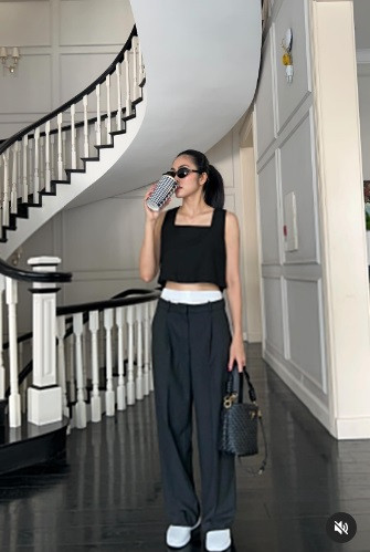 Ngày càng trẻ đẹp ở tuổi U40 dù đã trải qua 3 lần sinh nở, Tăng Thanh Hà được các fan nữ không khỏi ngưỡng mộ và xin bí quyết.