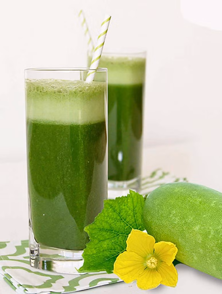 Bí đao cũng được xem là thần dược tạo sức sống cho làn da và giúp giảm cân hiệu quả. Thưởng thức một ly nước ép bí đao vài lần trong ngày rất tốt cho sức khỏe. Ảnh: TrueJuice.