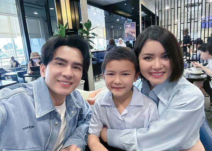 Sau hơn hai năm ly hôn, Đan Trường - nữ doanh nhân Thủy Tiên vẫn cư xử với nhau rất vui vẻ và văn minh.