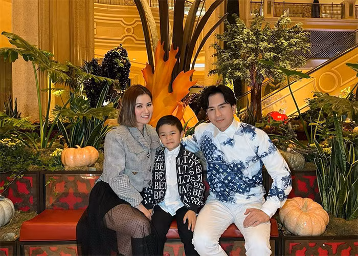 Thủy Tiên cho biết, dù đã ly hôn nhưng cả hai vẫn bên con trai, vẫn gọi nhau là gia đình và hai người coi nhau như bạn bè thân thiết.