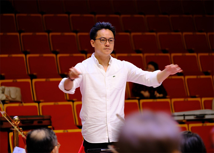 Trần Nhật Minh từng là chỉ đạo âm nhạc cho hàng loạt dự án âm nhạc của nghệ sĩ đình đám Vbiz: Hà Anh Tuấn, Lệ Quyên, Thanh Thảo... (Ảnh: FBNV)