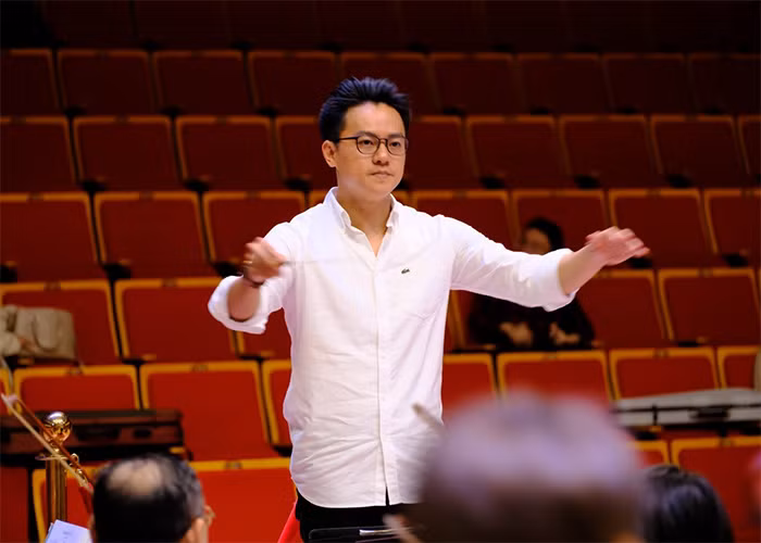 Trần Nhật Minh từng là chỉ đạo âm nhạc cho hàng loạt dự án âm nhạc của nghệ sĩ đình đám Vbiz: Hà Anh Tuấn, Lệ Quyên, Thanh Thảo... (Ảnh: FBNV)