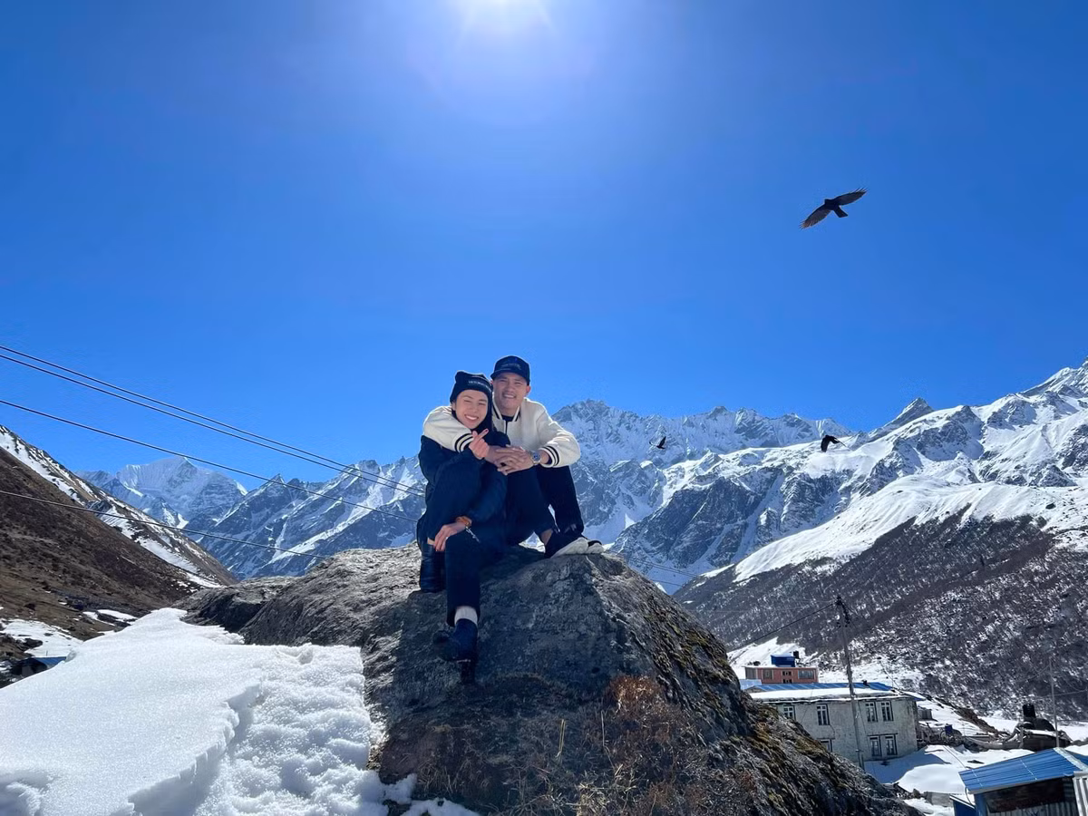 Được biết, cặp "Beck-Vic Việt Nam" có chuyến du lịch tới Tây Tạng để tham quan ngọn núi tuyết nằm trên dãy Himalaya nổi tiếng thế giới.