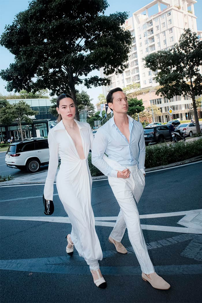 Xuất phát từ nghề người mẫu nên body của Hồ Ngọc Hà cũng đẹp không bàn cãi.