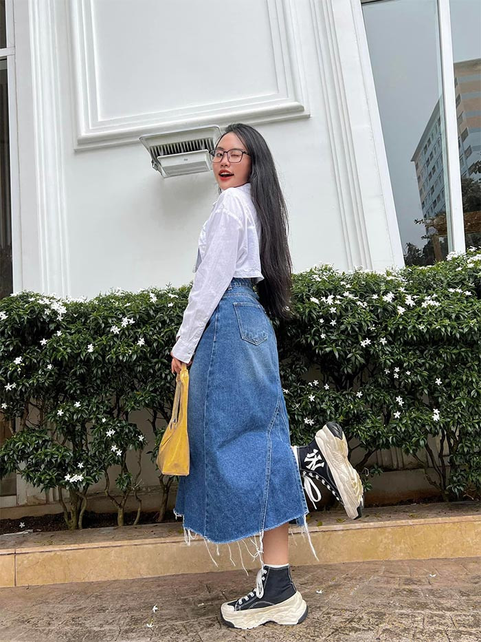 Nổi tiếng từ 10 năm trước Phương Mỹ Chi trở thành một trong những ca sĩ đắt show nhờ giọng hát ngọt ngào.